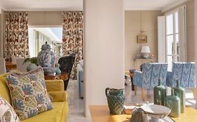 Dorion Hotel